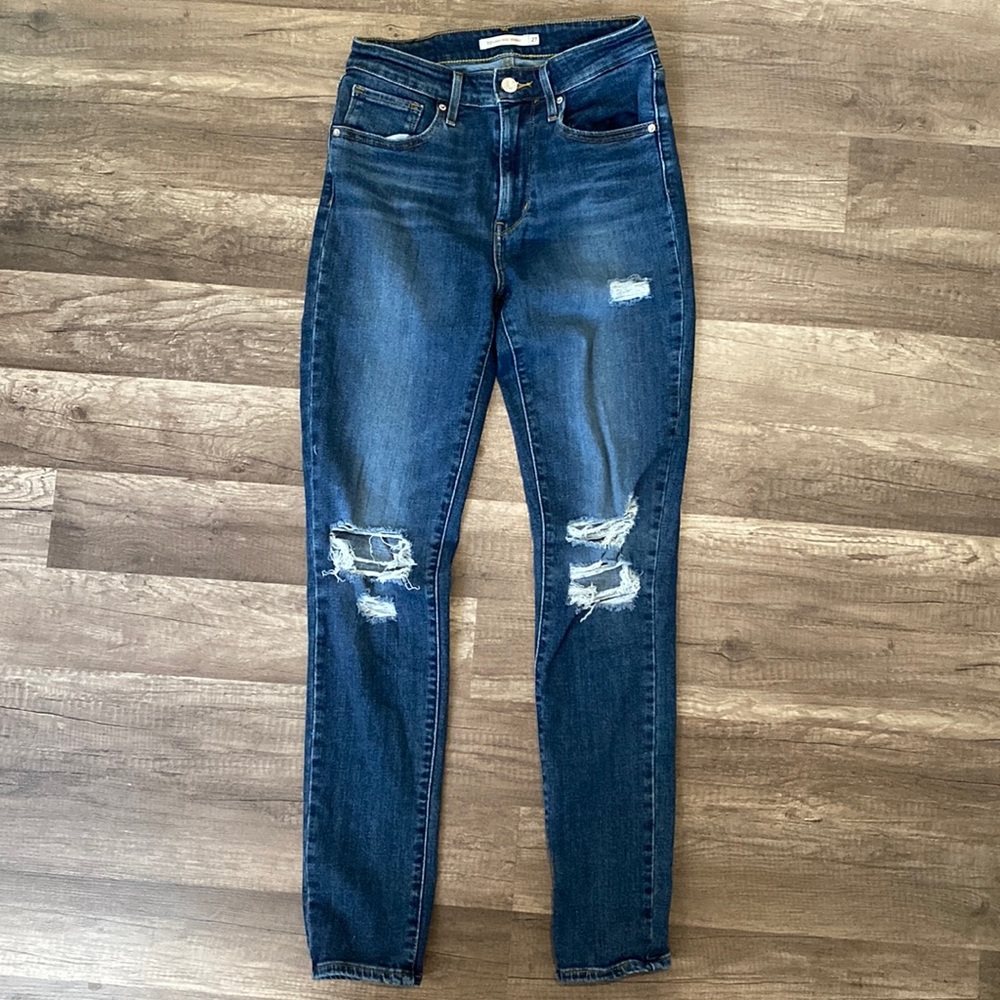 Levi’s 721 High Rise Skinny Jeans Size 27